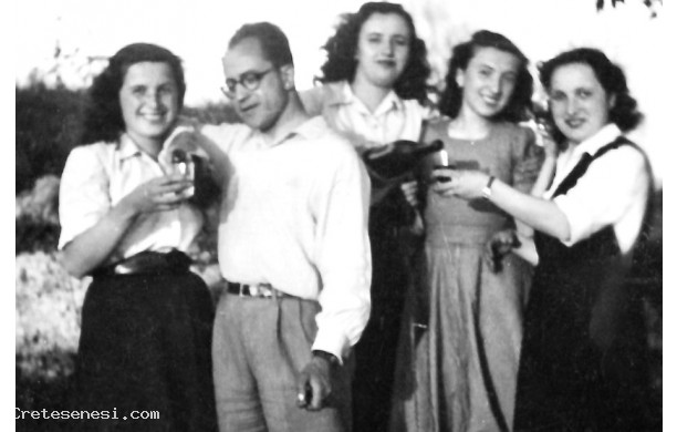 1948 - Scampagnata del 1 Maggio fra giovani parenti