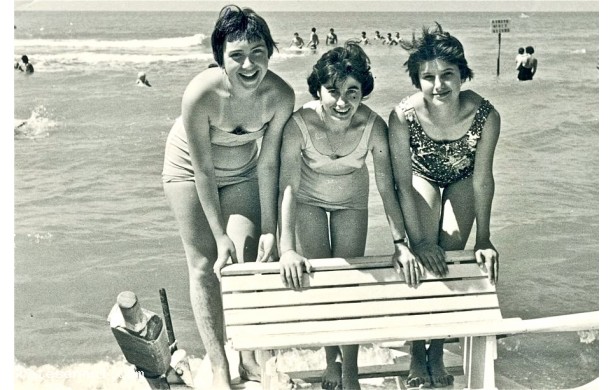 1960, Luglio - Citte del Cocciaio al mare sul patino